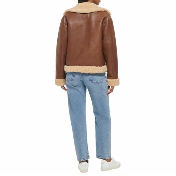 NWT Levi’s Ladies Faux Leather Trucker Jacket - Picture 9 of 10